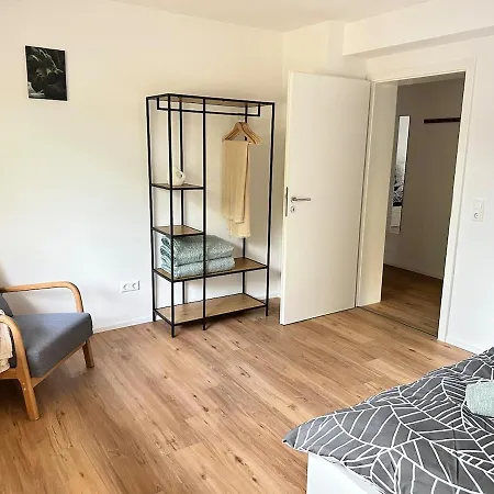 Neu Renoviertes Businesshaus Fuer Teams I 7 Sz I 11 Betten I 2 Baeder I Kostenlose Parkplaetze