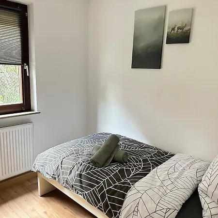 Neu Renoviertes Businesshaus Fuer Teams I 7 Sz I 11 Betten I 2 Baeder I Kostenlose Parkplaetze