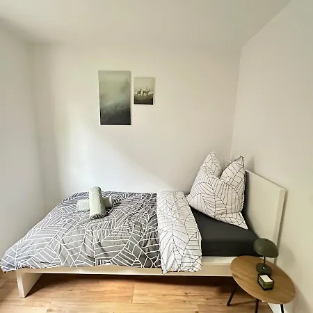 Neu Renoviertes Businesshaus Fuer Teams I 7 Sz I 11 Betten I 2 Baeder I Kostenlose Parkplaetze *