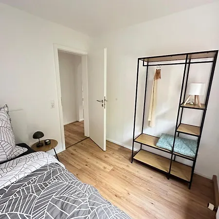 Neu Renoviertes Businesshaus Fuer Teams I 7 Sz I 11 Betten I 2 Baeder I Kostenlose Parkplaetze Vakantiehuis