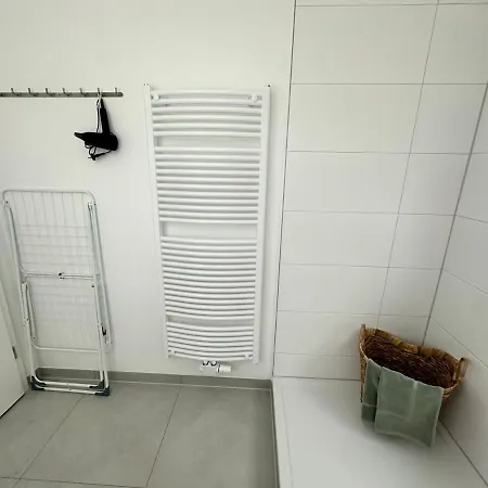 Neu Renoviertes Businesshaus Fuer Teams I 7 Sz I 11 Betten I 2 Baeder I Kostenlose Parkplaetze * Sindelfingen