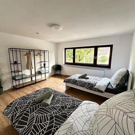Tatil Evi Neu Renoviertes Businesshaus Fuer Teams I 7 Sz I 11 Betten I 2 Baeder I Kostenlose Parkplaetze *
