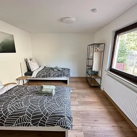 Neu Renoviertes Businesshaus Fuer Teams I 7 Sz I 11 Betten I 2 Baeder I Kostenlose Parkplaetze *
