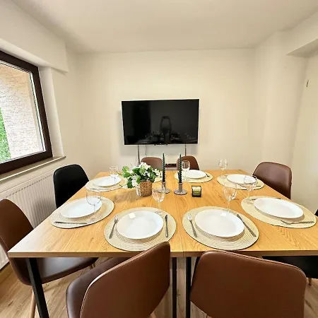 Vakantiehuis Neu Renoviertes Businesshaus Fuer Teams I 7 Sz I 11 Betten I 2 Baeder I Kostenlose Parkplaetze *